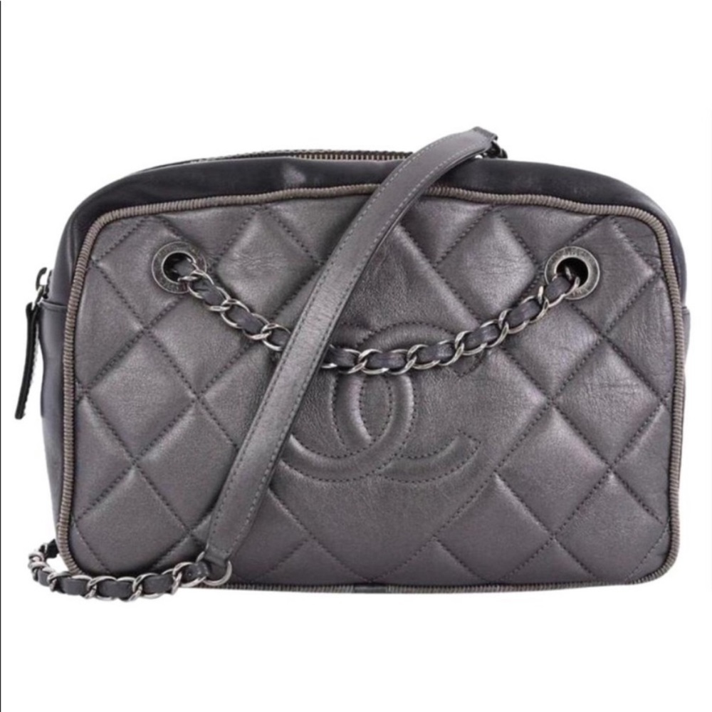 CHANEL Camera Bag - Picture 2 of 8